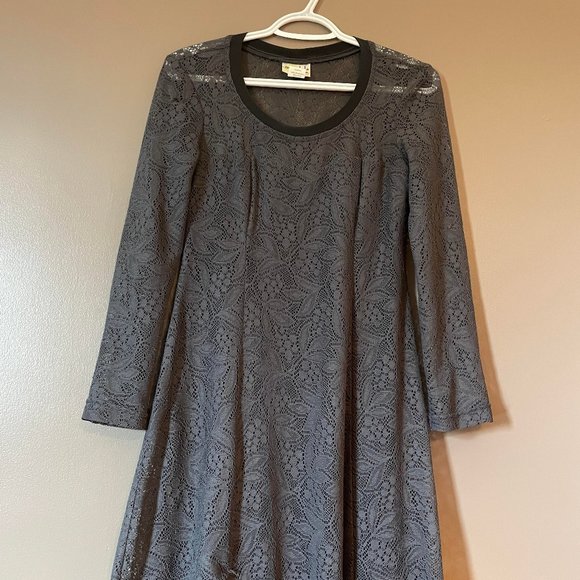 Grey Lace Dress - Picture 3 of 9